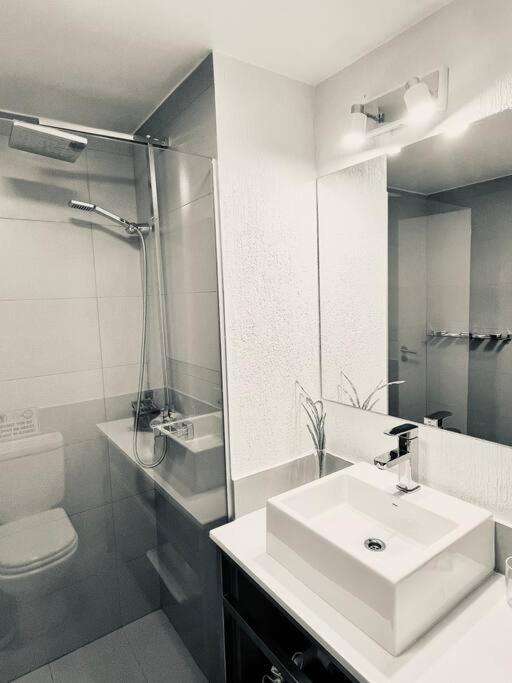 Seaport Apartments Rivadavia I อูซัวยา ภายนอก รูปภาพ